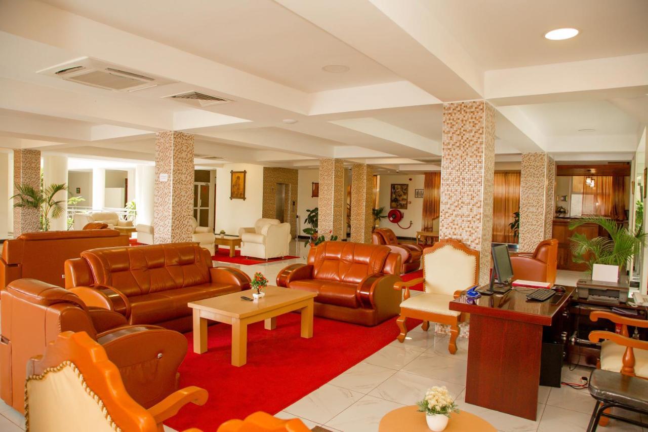 A1 Hotel And Resort อารูชา ภายนอก รูปภาพ